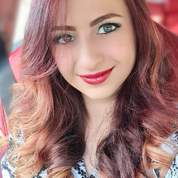uniquely_lauren